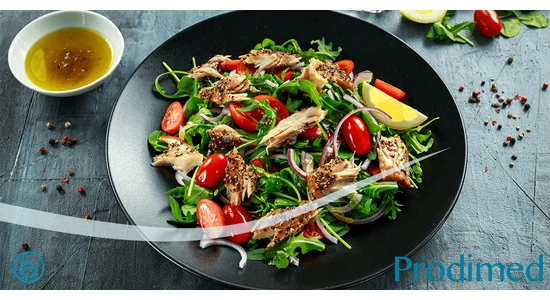 FRISS MAKRÉLA SALÁTA 2 FÁZIS