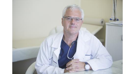 Dr. Medgyesi János / orvosigazgató MedFood Kft.